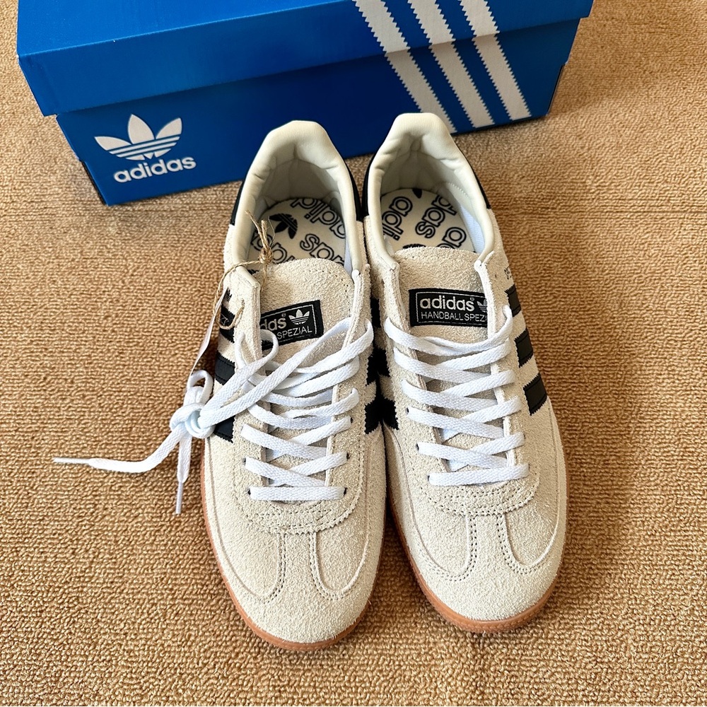 adidas Cream and Black Women's Sneakers Spezial